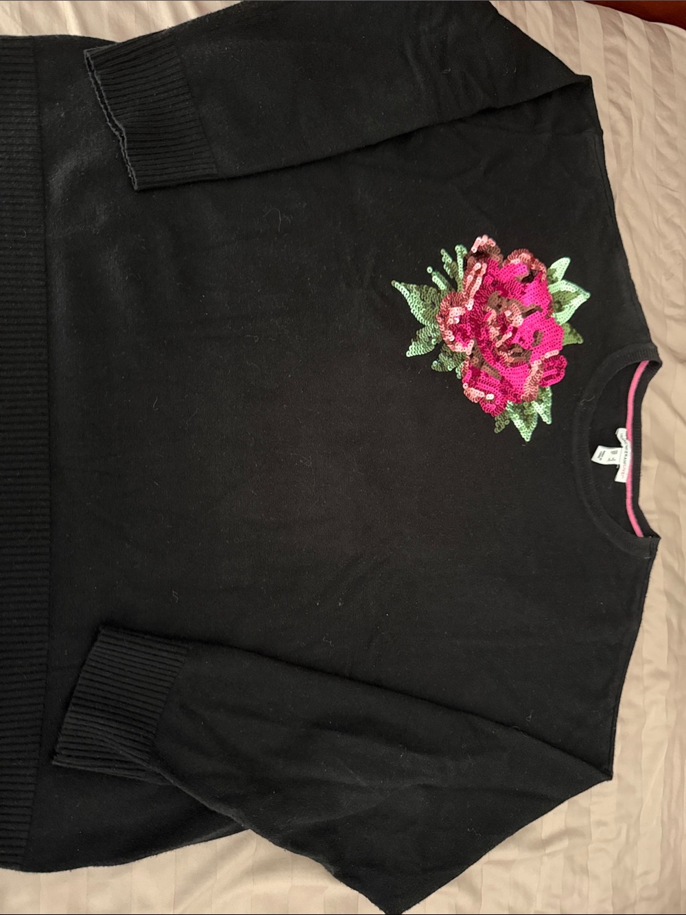 Isaac Mizrahi Lightweight Black Crewneck Sweater with Pink Sequin Floral Large
